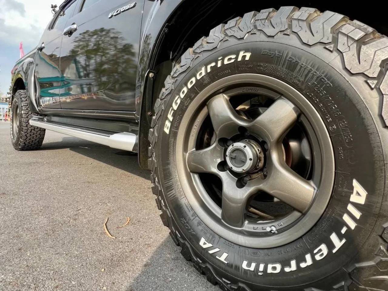 4x4エンジニアリング ハイラックスサーフ 215系 ブラッドレーπ アルミホイール 1本(17×8J 6-139.7 +20)4x4 Engineering BRADLEY π