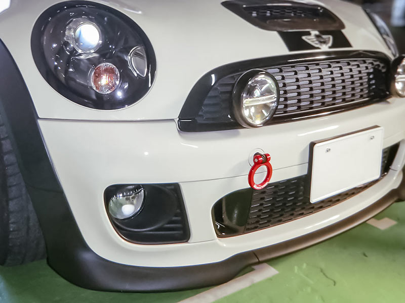 オクヤマ フリップアップトーイングフック(可倒式牽引フック)イエロー フロント E90 M3/E92 M3 VA40/WD40 301 055 1 OKUYAMA けん引フック
