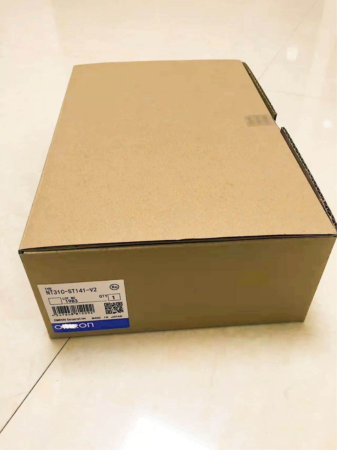 【新品★適格請求書★送料無料】OMRON オムロン NT31C-ST141-V2 タッチパネル【6ヶ月...
