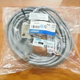 Rakuten - 【新品◆適格請求書◆送料無料】OMRON オムロン D4C-1320 用リミットスイッチ【6ヶ月保証】