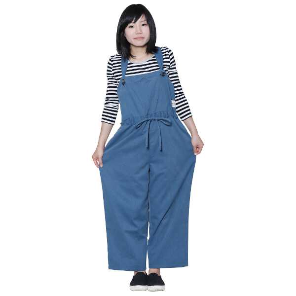 材質:ポリエステル80％ コットン20％メーカーまたは輸入元アグリアル区分 日用品・生活雑貨：花・ガーデン広告文責株式会社ベルモ TEL：042-767-2722※リニューアルや商品生産国での仕様違い等で、外観が実物と掲載写真と異なる場合がございます。また、入荷時期により外観が異なる商品が混在している場合がございますが、ご注文時に外観をご指定いただく事はできかねます。※当店の在庫は、他の運営サイトと共有しております為、他運営サイトの注文状況によっては、ご注文が可能であっても、欠品となる場合がございます。入荷が見込めない商品につきましては、メールにてキャンセルのご案内を致します。当社では上記の点をご理解いただいた上でのご注文という形で対応させていただきます。日用品・生活雑貨&nbsp;>&nbsp;花・ガーデン&nbsp;>&nbsp;ガーデニング日用品・生活雑貨:花・ガーデン:ガーデニングアグリアル ゆるたぼサロペット レディース [サイズ：M-L(バスト79-94、身長154-162)] [カラー：ネイビー] #AGL-33