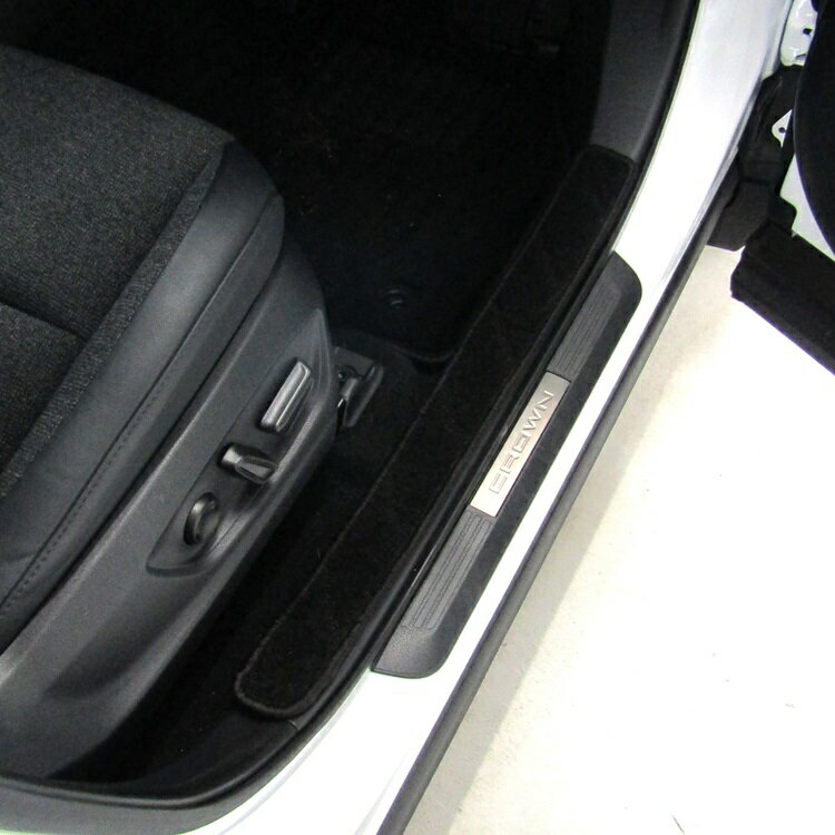 クラウンクロスオーバー 35系 ステップマット フロアマット サイドステップ マット 運転席 助手席 後部座席 ブラック 傷防止 フロント リア 4pcs カスタムパーツ アクセサリー インテリア