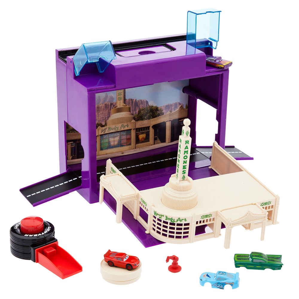 【取寄せ】 ディズニー Disney US公式商品 カーズ Cars ラモーン おもちゃ 玩具 トイ セット 並行輸入品 Ramone 039 s Body Shop On-the-Go Play Set Cars グッズ ストア プレゼント ギフト 誕生日 人気