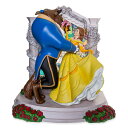 【取寄せ】 ディズニー Disney US公式商品 美女と野獣 ベル プリンセス 野獣 フィギュア 置物 人形 光る ライトアップ おもちゃ [並行輸入品] Belle and Beast Light-Up Figure ? Beauty the グッズ ストア プレゼント ギフト クリスマス 誕生日 人気
