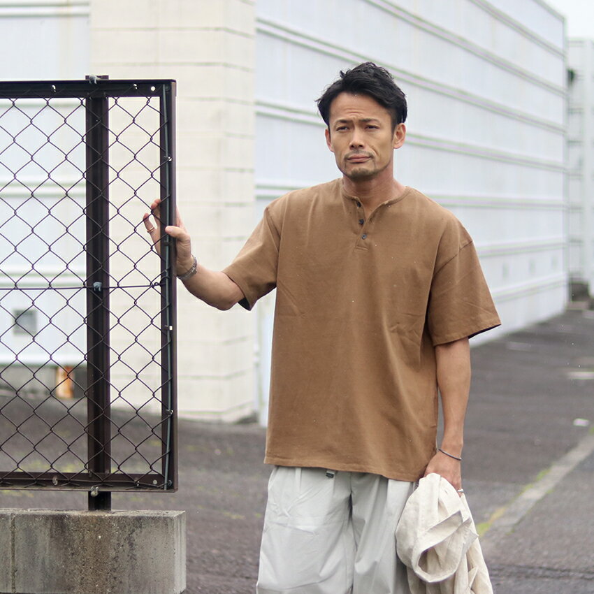 Elfino エルフィーノ ヘンリーネック TEE EL-264 M-L 全3色 チャコール オフ キャメル 半袖Tシャツ 無地 ウォッシュ加工 ビンテージ風 イージーケア ヘンリー インナー オーバーサイズ シンプル 洗える 大人 ブランド