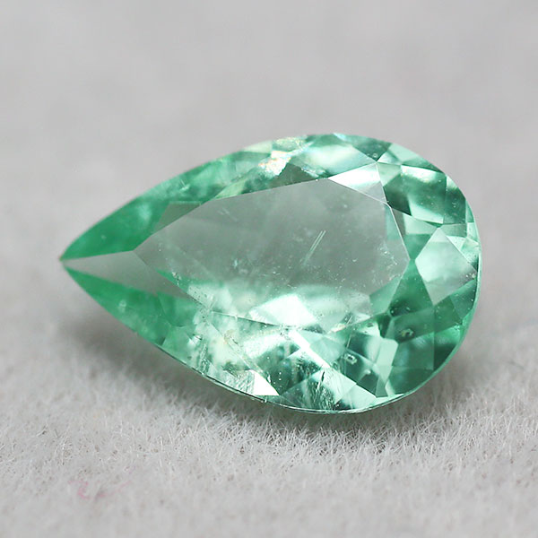 【割引クーポンイベント中】 パライバトルマリン ペアシェイプ 0.92ct※こちらのルースを使用してのカスタマイズもお受けできます。誕生石10月 【クリスマス】【xmas】 【cpbfc】