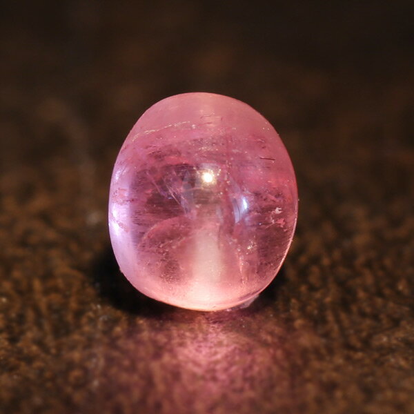 【ポイント10倍】 ☆ペツォタイト キャッツアイ ラズベリル オーバルカボション 0.45ct 限定1個 ※こちらのルースを使用してのカスタマイズもお受けできます。 bn10