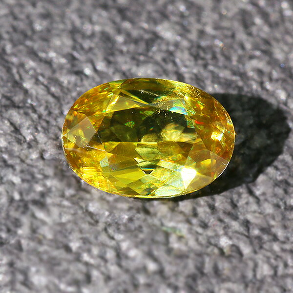 ☆スフェーン オーバル 1.32ct 限定1個 ※こちらのルースを使用してのカスタマイズもお受けできます。誕..
