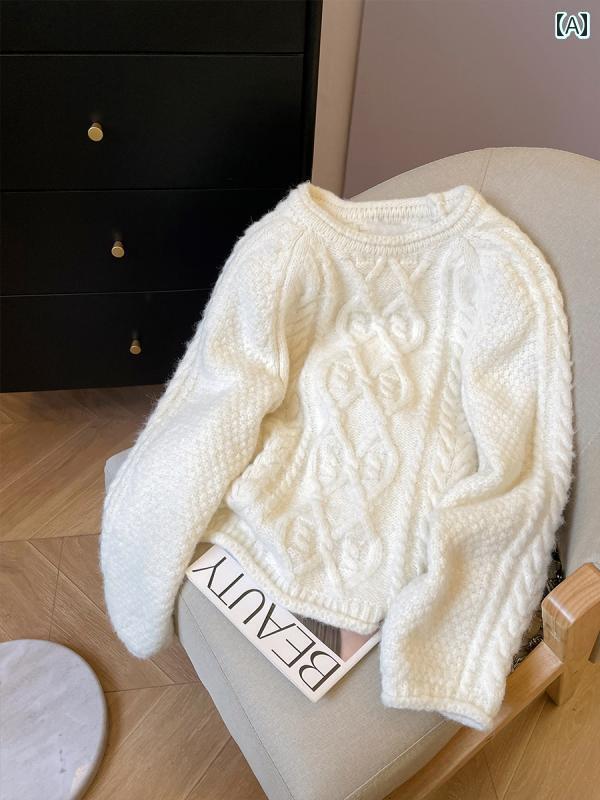 小C家の2025春の.ハン韓系立体マカロン柄のセーターは.裾部分が厚く巻かれたが特徴のニットです。