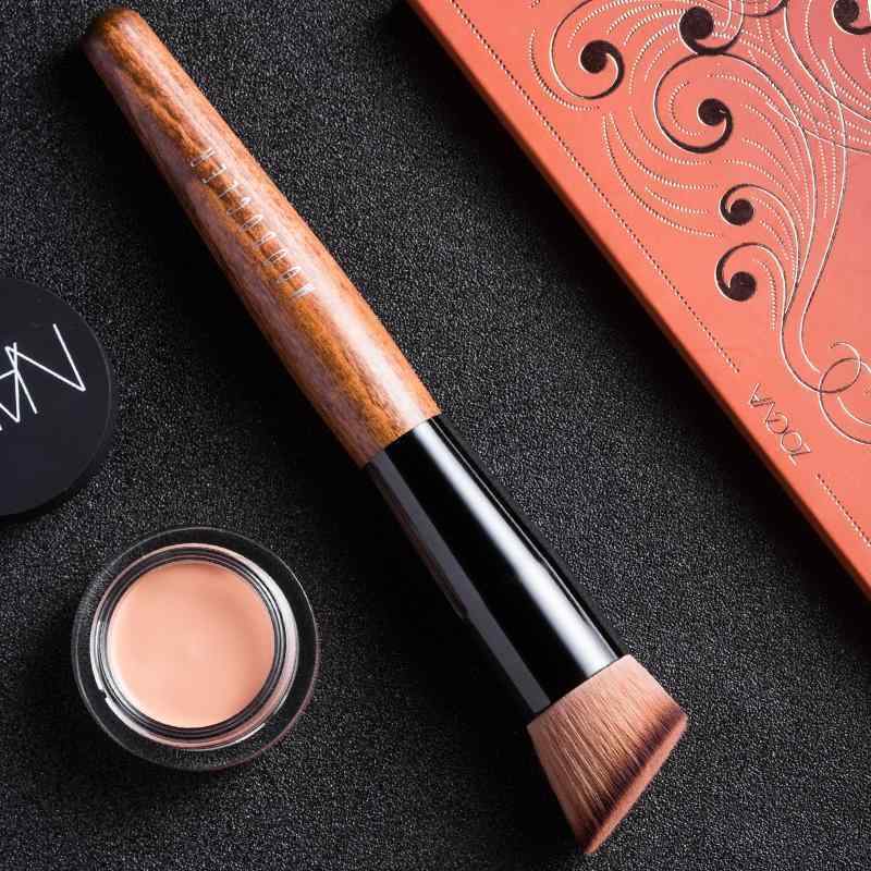 メイク ブラシ セット 人工 繊維の プロ リキッドファンデーション ブラシ. おとなしい シームレス BB クリーム ブラシ. 斜めの フラット ヘッド ブラ...