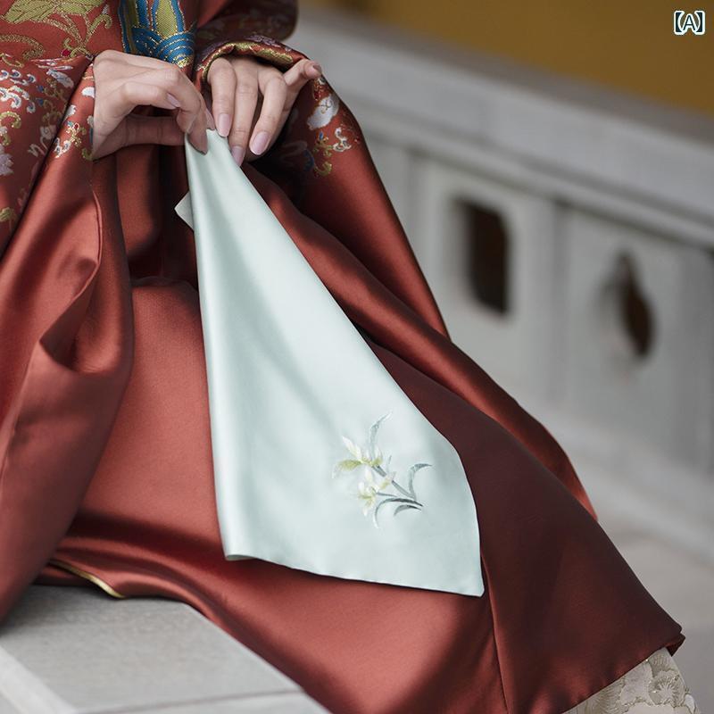 ハンカチ　スカーフ　 蘇 州 刺繍 ダブル シルク ハンカチ かわいい パンダ 刺繍の 花の ギフト 蘭の 金色の レトロ 漢服の 小さい 正方形の タオル パンダの