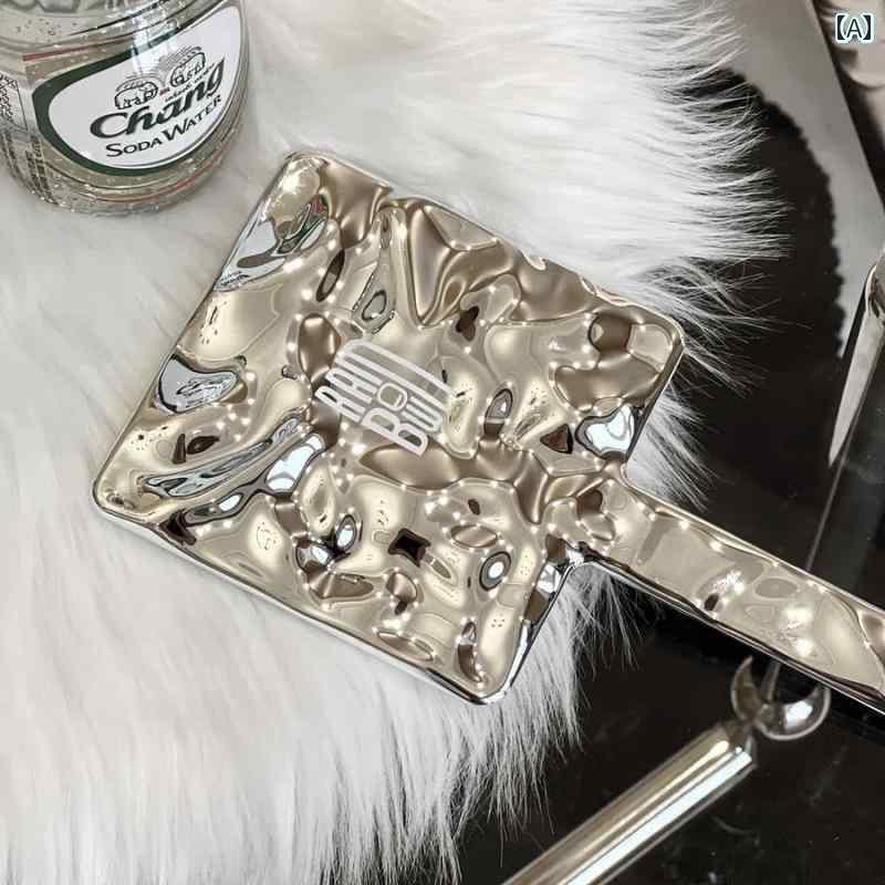 手鏡 コンパクト シルバーの レトロ 手持ち 化粧 鏡 高級 ポータブル ミラー 美容院 ミニ 小型