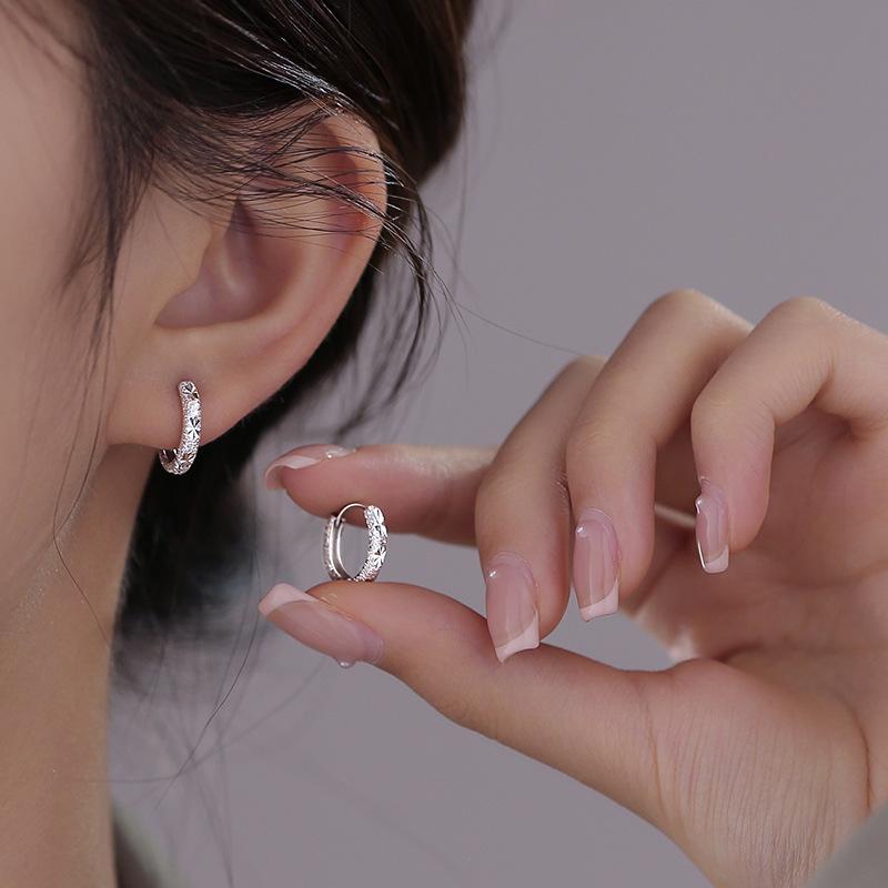 Body Earrings - イヤリング 女性用 シンプル 素銀 耳飾り 春夏 軽量 洗練デザイン 日常使い プレゼント アクセサリー