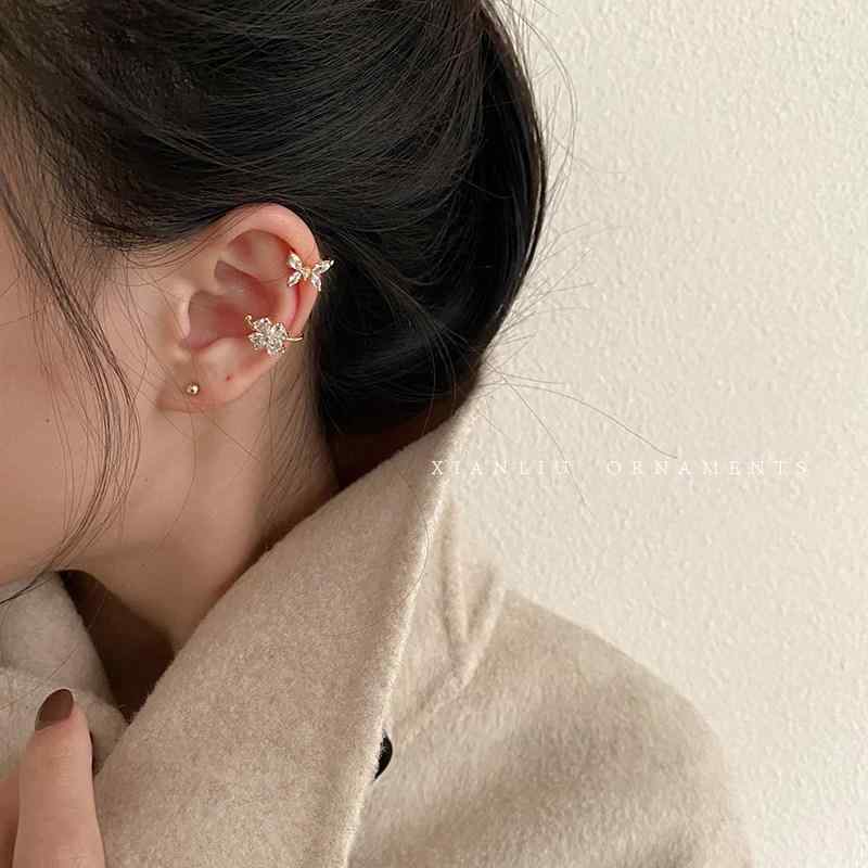 レディース 春 クリップイヤリング ジルコニア 蝶 花 モチーフ ノーピアス 耳飾り 華奢 ファッション アクセサリー 軽量 普段使い