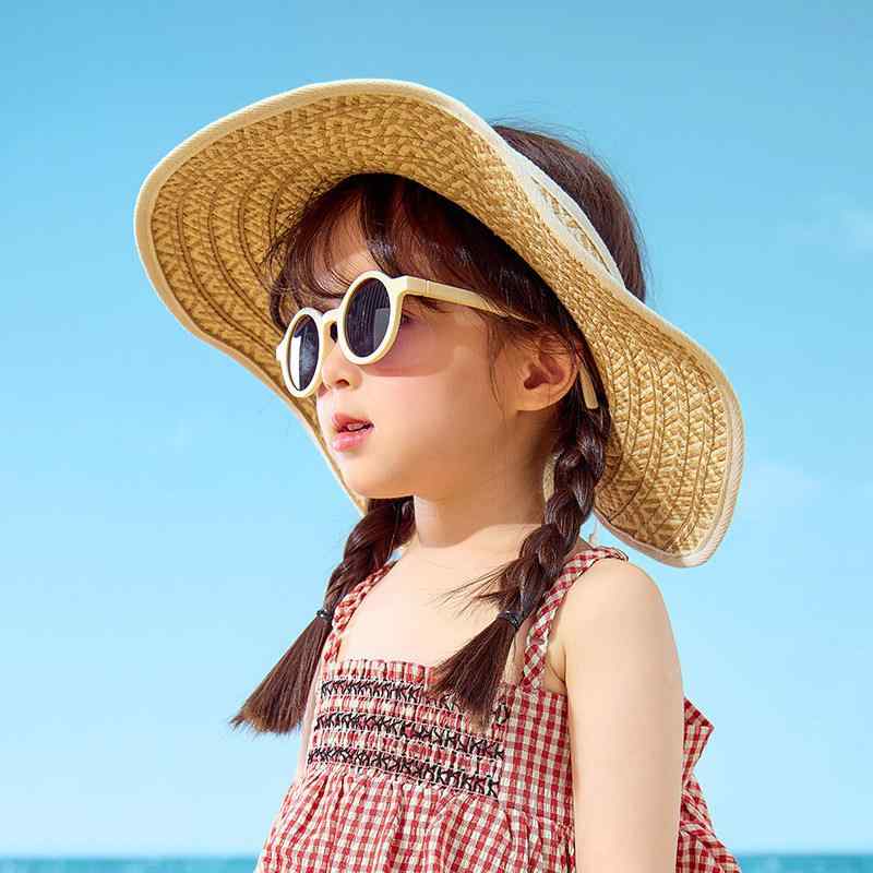 麦わら帽子 女の子用 キッズ 夏 日よけ UVカット 大つば ビーチ 通気性 軽量 スト...