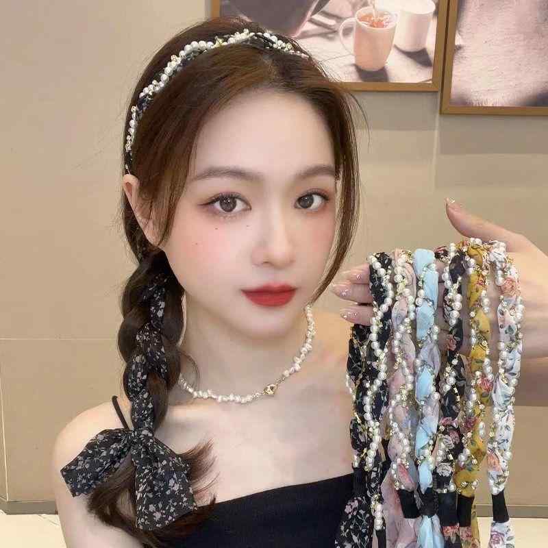 ヘアアクセサリー レディース 髪飾り ヘアバンド スカーフ柄 リボン ヘアゴム 髪留め カチューシャ 絹風 サテン素材 柔らかい 光沢感 おしゃれ かわいい 大人かわいい 上品 カジュアル デート お出かけ 普段使い まとめ髪 ヘアアレンジ 簡単 装着 フ