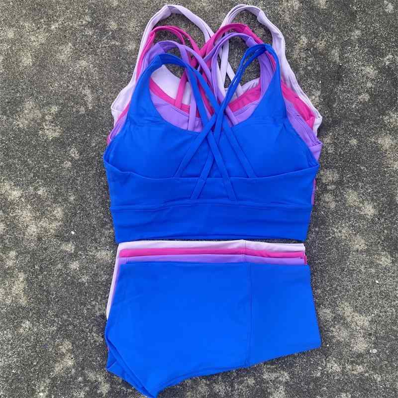 ヨガウェア レディース 上下セット スポーツウェア トレーニング ヨガ フィットネス トップス タンク キャミソール バッククロス ショーツ ショートパンツ 3分丈 スパッツ 無地 吸湿速乾 伸縮性 接触冷感 軽量 運動用 ジム ランニング ウォーキング