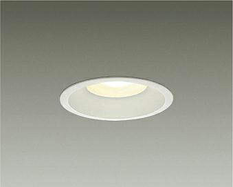 LED 4.6W 電球色／2700Kアルミダイカスト 白塗装アクリル 乳白(マット)径φ137 埋込穴φ125 埋込深77mm0.4kg●拡散パネル付●AC100V●光束維持時間60,000時間●取付可能天井厚5〜25mm●調光器併用不可●8VA定格光束 440 lm消費電力 4.6 W固有エネルギー消費効率 95.6 lm/WRa93(クラス2)白熱灯60W相当傾斜天井にも使用可能(55°まで)メーカー希望小売価格はメーカーカタログに基づいて掲載しています