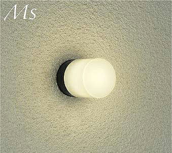LED電球 4.2W(E17) 電球色／2700Kプラスチック 黒プラスチック(バイオエンプラ) 乳白径φ100 出136mm0.3kg●AC100V●ランプ寿命40,000時間●調光器併用不可●7VA定格光束 360 lm消費電力 4.2 W固有エネルギー消費効率 85.7 lm/WRa82白熱灯60W相当傾斜天井にも使用可能メーカー希望小売価格はメーカーカタログに基づいて掲載しています