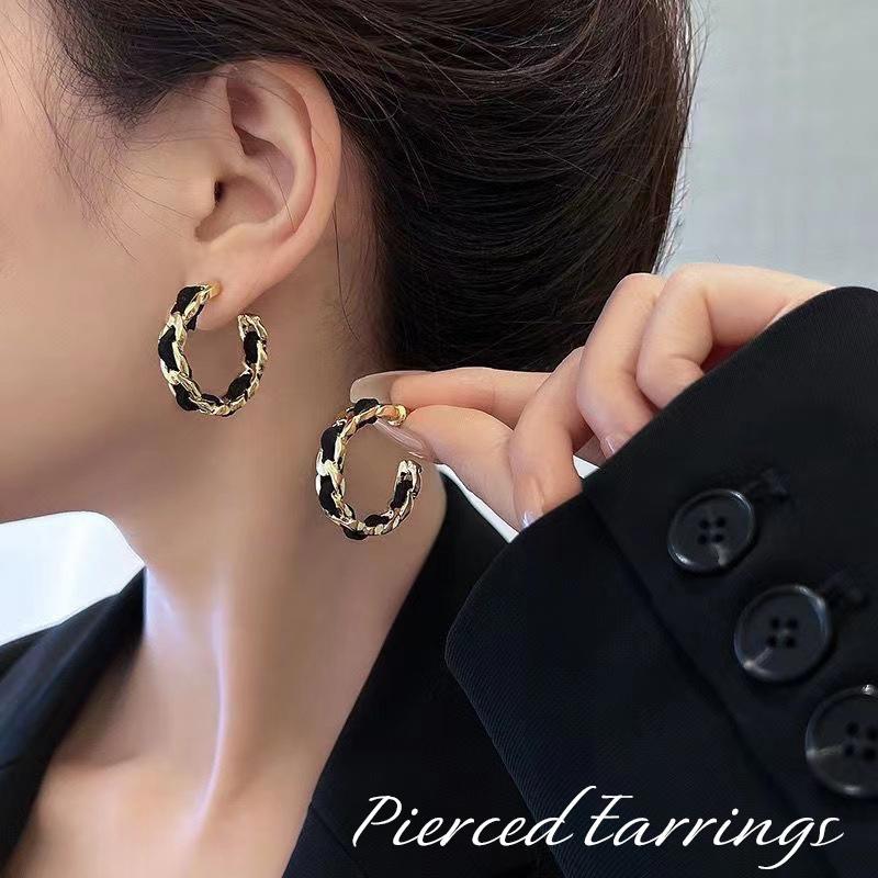 フープピアス レディース チェーン風 リング アクセサリー 女性用 おしゃれ かわいい スタイリッシュ ..