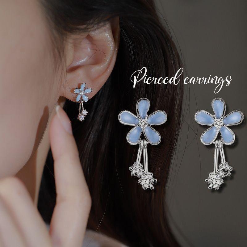 スタッドピアス レディース 女性用 アクセサリー 耳飾り フラワー 花 ラインストーン 揺れる 小ぶり 小さめ かわいい おしゃれ プレゼント ギフト