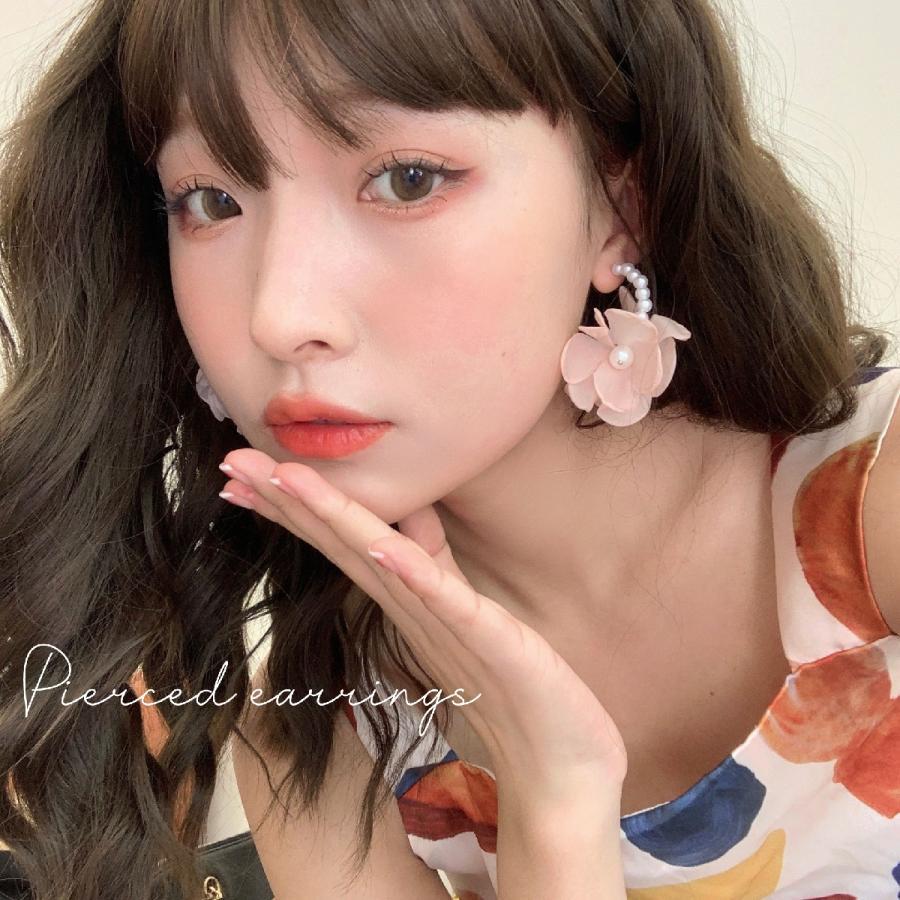 ピアス 両耳用 レディース 女性用 アクセサリー 耳飾り スタッド リング 花 フラワー フェイクパール かわいい ガーリー キュート おしゃれ