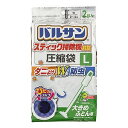 ※パッケージデザイン等は予告なく変更されることがあります。予め御了承下さい。【商品特徴】 ●かさばるふとんをスピード圧縮。LEC（レック）圧縮袋シリーズにバルサン圧縮袋が仲間入りしました。 ●ダニよけ+防虫のダブルパワーで大切な布団をダニから守ります。 ※ダニよけ成分として芳香族化合物とピレスロイド系防虫成分を添加しました。 ●最近主流のスティックタイプの掃除機でも圧縮することができます。 ●クッション付きバルブで、いろんなノズル形状にフィットします。 ●布団を約1/3に圧縮してすっきり収納できます。 ※布団の圧縮率は種類によって異なります。予めご了承ください。 ●圧縮後、2つ折りにできますので、スッキリと収納が可能です。 ●対応掃除機タイプは一般的なタイプ（キャニスタータイプ）、スティック掃除機（T字ヘッドまたはハンディタイプが取り外しできるもの） ●掃除機の種類によっては使用できないものがあります。 ハンディ掃除機、ロボット掃除機、ふとん用掃除機、床用のT字ヘッドが取り外せない掃除機等 ※詳細は商品の説明をよくお読みください。 ●また、対応ノズル形状も豊富で吸い込み口が平らな丸型、楕円型、角型で、海外製凸型、凹型ノズルにも対応です。 ※凸部が6mm以内の物、凹部が幅20mm、凹み約10mm以内の物 ※上記にあてはまらないものには使用できません。 ●ファスナー開閉に便利なスライダ装着済みで紛失しづらくなっています。 【原材料】 ・本体：ナイロン・ポリエチレン ・バルブ：ポリプロピレン・ポリエチレン・シリコーン樹脂 ・スライダー：ポリプロピレン ・添加剤：芳香族化合物(ダニよけ成分)、ピレスロイド系防虫成分 【内容量】2枚入り 【収納物の目安】 ・セミダブル掛け布団なら：1枚 ・セミダブル毛布なら：2〜4枚 【注意事項】 ★ご使用前に商品裏面、説明をよくお読みになってから使用してください。また、パッケージは捨てずに保管してください。 ●本品はふとんや毛布を圧縮するための袋です。用途以外の目的では絶対に使用しないでください。 ●乳児や幼児の手の届かない場所に保管してください。袋をかぶって窒息するなどの危険性があります。 ●掃除機を使用する際は商品裏面の注意をよくお読みになってから使用してください。 ●掃除機の種類によっては使用できないものがあります。また、掃除機の取扱説明書をよくお読みになってから使用してください。 ●ダウン70％以上の羽毛製品に使用できます。羽根製品やフェザーの多い羽毛製品には使用しないでください。 ※羽根が折れて厚さが戻らなくなったり、圧縮袋をキズつけて空気漏れの原因となります。 ●また、起毛処理されたもの（毛足の長いもの）、皮革製品にも使用しないでください。 ●収納物の材質表示をご確認の上ご使用ください。圧縮に適しているか不明な場合は、ふとん・毛布をお買上の店舗、メーカーまでご確認ください。 ●収納物の入れすぎは空気漏れの原因となります。 ●防虫剤、防カビ剤などは併用しないでください。収納物の変色、変質の原因となります。 ●圧縮袋はくり返し使用できますが、使用していくうちにキズや劣化などにより圧縮できなくなります。 ●収納目安は約6カ月間です。6カ月を超えると圧縮率が低下して元に戻る場合がありますので、長時間収納する場合は6カ月くらいに一度取出し、天日干しするか、乾燥機で乾燥させてからもう一度圧縮してください。 ●商品画像は出来るだけ現物と同じになるよう撮影しておりますが、若干色味が違う場合もございます。 ■発売元：レック(バルサン) 104-0031 東京都中央区京橋2-1-3 京橋トラストタワー8F 03-6661-9941 広告文責くすりの勉強堂 0248-94-8718