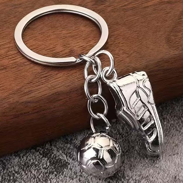 樂天商城 - 【ポイント2倍】サッカー キーホルダー シルバー色 サッカーボール シューズ 金属製 亜鉛合金 フットボール、サッカー試合の景品、記念品 お揃い 友達 子供 スポーツ お祝い ギフト プレゼント