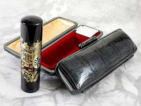 印鑑 はんこセット 黒水牛印鑑 開運 蒔絵 御所車 13.5mm 銀行印 実印 牛革 型押し シャイニングクロコ 印鑑ケース ケース付き 朱肉付き 旧字 特殊文...