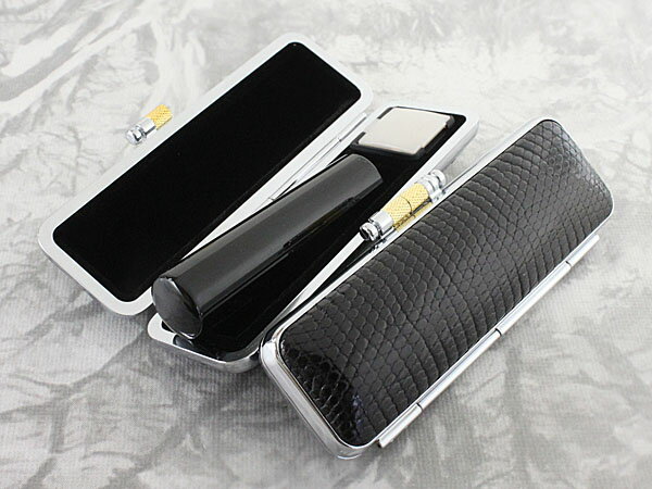 【100円クーポン中】印鑑 はんこセット ケース付き オニキス 黒瑪瑙 メノウ 18mm 実印 黒色 本革 トカゲ 印鑑ケース ケース付きセット 朱肉付き 旧字...