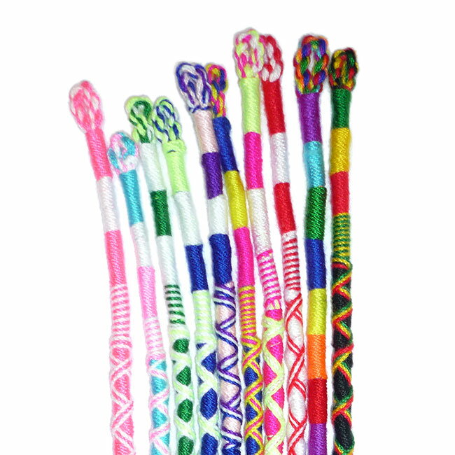 べっぴんKOBEの【メール便送料無料】 丸太 カラフル コットン ミサンガ ブレスレット レディース メンズ ユニセックス 男女兼用 シンプル 綿 ボーダー 編み込み 手編み 足首 アンクレット リストバンド バングル エスニック 民族系 アジアン アフリカン お守り カジュアル アクセサリー｜アングル3