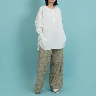 【SALE　50％OFF】【CYAN TOKYO】シアントーキョー　グロッシーワッシャーブラウス　型番510315 bequadro-10001256 bequadro サンプル画像2