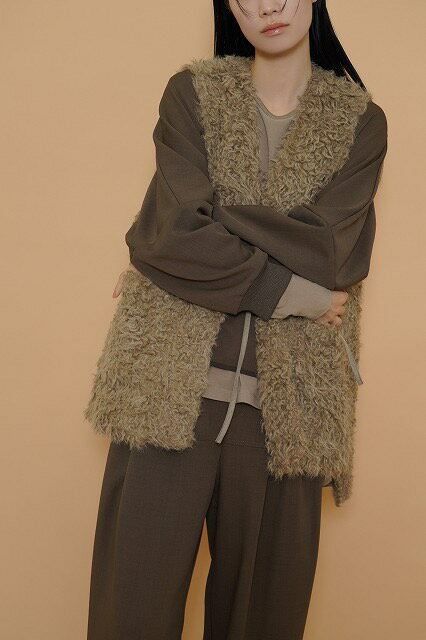 CYAN TOKYO シアントウキョウ バックオーバーカーリーファーベスト/504381