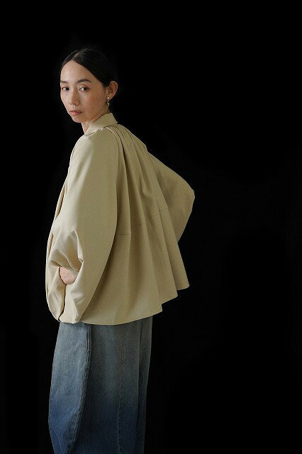 【即納】【CYAN 2026 SPRING&SUMMER Vol1】　CYAN　TOKYO　シアン　シアントウキョウ　ラウンドギャザードルマンブルゾン bequadro-10001524 bequadro サンプル画像3