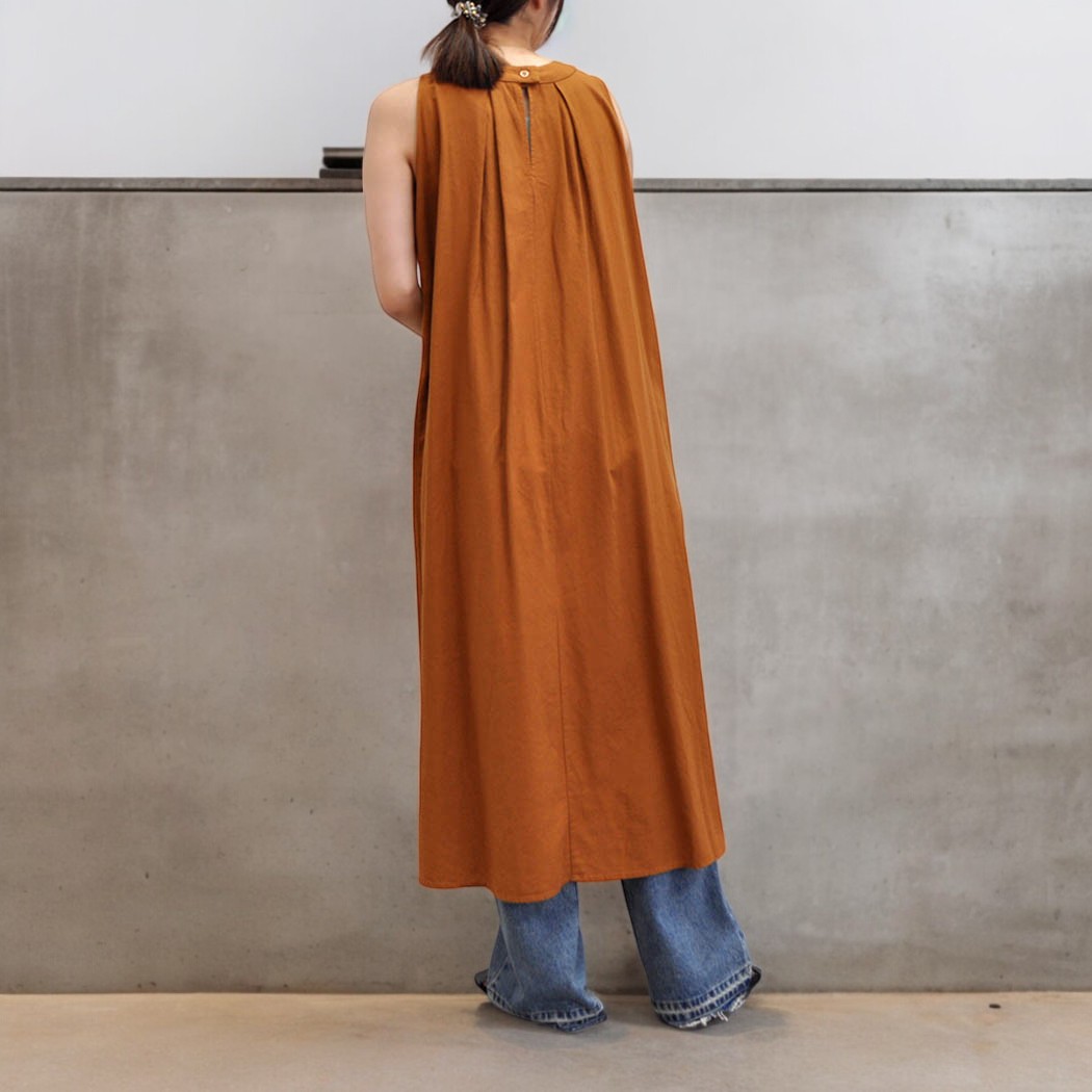 リネン混フロントギャザーワンピース　フリーサイズ　ブラック　オレンジ　アイボリー　型番1240536