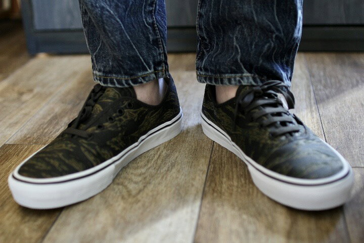 楽天市場】vans タイガー カモ（メンズ靴｜靴）の通販