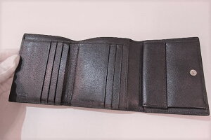 プラダ Prada 財布 三つ折り財布 M176a オンライン サフィアーノ レザー 黒 ブラック Nero ロゴ 札入れ 小銭入れ 二つ折り財布 コンパクト ウォレット メンズ レディース Bs1613 Berich 支店 プラダ Prada 財布 三つ折り財布 M176a オンライン サフィアーノ レザー 黒 ブラック Nero ロゴ 札入れ 小銭入れ 二つ折り財布 コンパクト ウォレット メンズ レディース Bs1613 Berich 支店