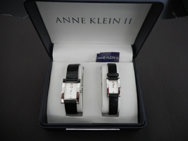 アン クライン II Anne Klein メンズ レディース ペア 腕時計 セット 角型 スクエア 白 ホワイト 文字盤 黒 ブラック SS レザー アナログ クォーツ ファッション ウォッチ 時計 紳士 婦人 【中古】【送料無料】ht903 ht904