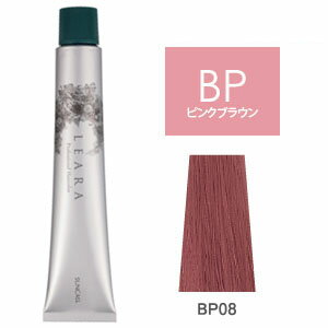 サンコール レアラカラー ハーバルオキシ 1000ml 3%/6%（2剤） 　 　 ■ メーカー 株式会社サンコール ■ 商品名 レアラカラー ■ 内容量 80g ■ 商品説明 もっと優しく、もっと鮮やかに。 ダメージレスで、イメージどおりの色味・明るさ・彩度を実現します。 レアラカラーは、毛髪の状態に合わせてアルカリコントロールが自在にできるので、毛髪のダメージや頭皮への刺激を最小限に抑えます。 さらに、毛髪のコンディションを整え、イメージどおりの色味を自由に表現できます。 レアラカラーは、「ディント（色素）」と「アルカリ」を組み合わせて使用するため、ご希望の色味、アンダーレベル・ダメージに合わせたコントロールが可能です。 ■カラーの説明------------------- ●ベースカラー（色相・彩度をコントロール） ベースカラーは微酸性で、色素を足すのみでブリーチする力はありません。希望の色味に合わせて選びます。 ●コントロールカラー（毛髪ベースの色味や明度をコントロール） ベースカラーと組み合わせて使用します。希望の明度によってブリーチ度合いをコントロールします。 ●アクセントカラー（色味をさらに強調したいときに） 主に色味を強調する目的で使用します。必ずベースカラーと組み合わせて使用します。 ■ カラーラインナップ ■ オキシ（2剤）の選び方 ■ 使用方法 　こちらの商品は美容室・理容室で使用する技術者専用の商品となっております。使用方法に関するお問い合わせにはお答えできません。 　体質や体調によっては、まれにアレルギー反応をおこす事もございます。弊社では、一切の責任を負いかねますので、ご了承くださいませ。 　色見本はお使いの環境などにより、実際と異なって見える場合もございますので併せてご了承ください。 ■ 製造国 日本 ■ 商品区分 医薬部外品（染毛剤） ■ 広告文責 ベリーズコスメ 電話：048-745-8200 お電話でのお問い合わせの受付時間は土日祝祭日を除く10時-16時になります。 ■ メール設定についてのお願い
