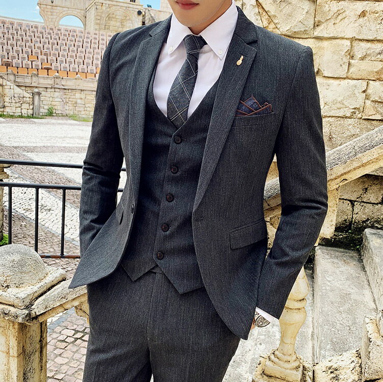 送料無料 メンズ スリーピース 春夏秋冬 スリム スーツ 3ピース フォーマルスーツ メンズスーツ ビジネススーツ カジュアル パンツスーツ 卒業式 入学式 スーツセット 成人式 晩餐会 紳士服 出張 カジュアルスーツ 結婚式スーツ ジャケット+ベスト+パンツ 司会 通勤