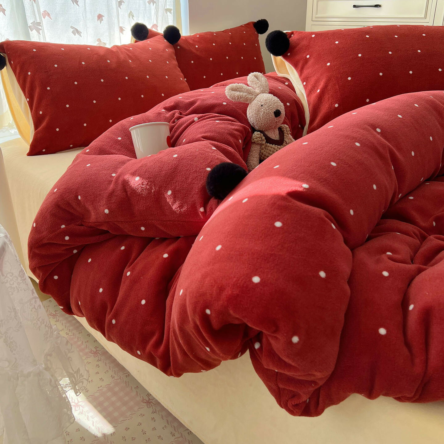 布団カバーセット 韓国風ドット柄 レトロ 可愛い ポンポン フランネル 暖かい ふわふわ シングル ダブル 掛け布団カバー ボックスシーツ/フラットシーツ 枕カバー 3点4点セット あったか 寝具カバーセット 防寒対策 静電気防止 柔らか 洗える 新作 新生活 ベッド用品