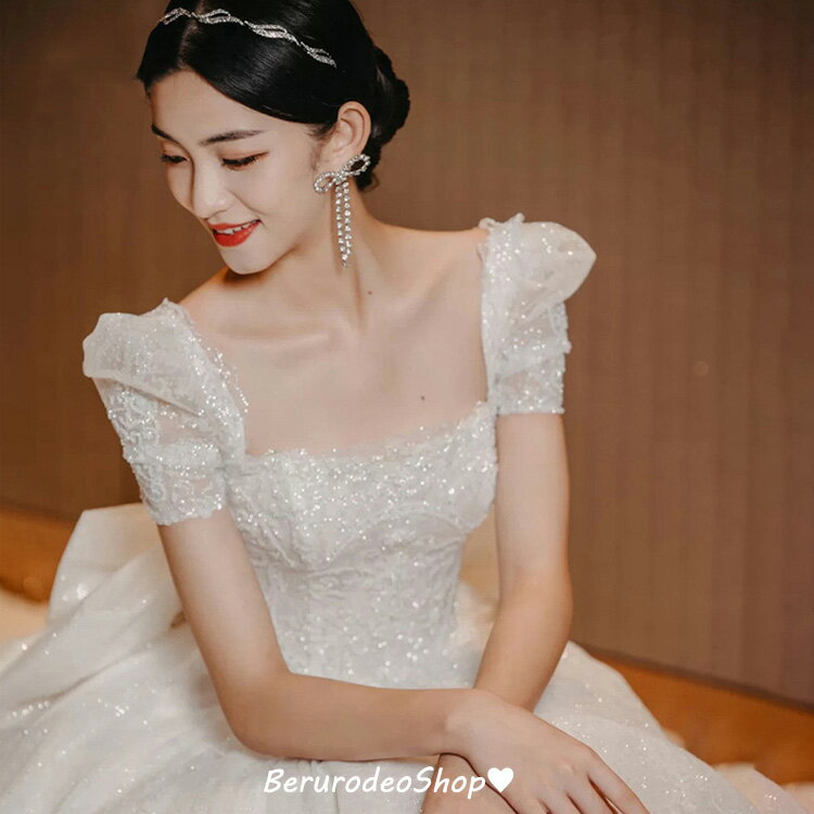 送料無料 ウェディングドレス スパンコール キラキラ 素敵 キレイめ 花嫁ドレス パフスリーブ 結婚式ドレス Aライン 白 海外挙式 ロングドレス トレーンドレス ウェディングドレス 袖あり 半袖