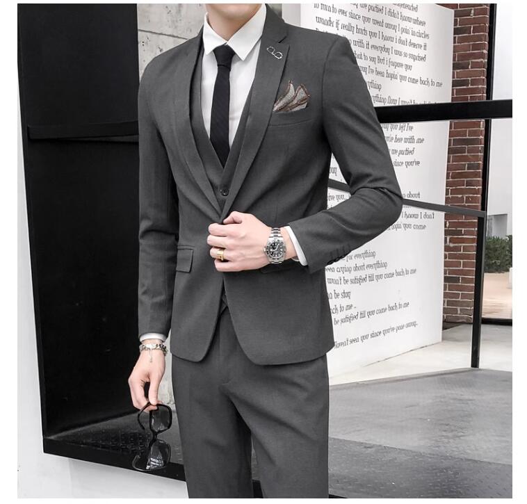 送料無料 メンズスーツ スリーピース ジャケット＋ベスト＋パンツ 高級感 長袖スーツ タキシード 紳士服 冠婚葬祭 男性用礼服 3点セット オフィス ビジネス セレモニー フォーマル カジュアル おしゃれ 結婚式 二次会 通勤就活面接 お呼ばれ パーティー 無地 大きいサイズ