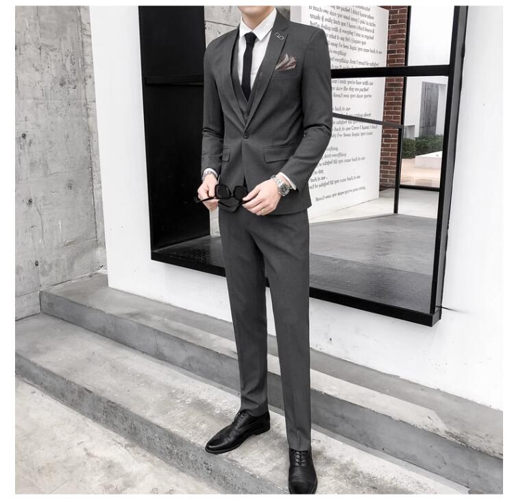 送料無料 メンズスーツ スリーピース ジャケット＋ベスト＋パンツ 高級感 長袖スーツ タキシード 紳士服 冠婚葬祭 男性用礼服 3点セット オフィス ビジネス セレモニー フォーマル カジュアル おしゃれ 結婚式 二次会 通勤就活面接 お呼ばれ パーティー 無地 大きいサイズ