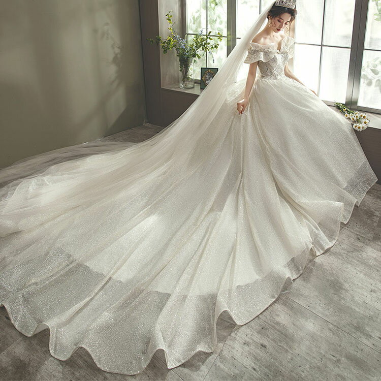 送料無料 ウェディングドレス オフショルダー フリル オシャレ ブライダルドレス ロングドレス ライトシャンパン色 結婚式ドレス キラキラ キレイめ 花嫁ドレス トレーンドレス 海外挙式 披露宴 S M L XL XXL XXXL