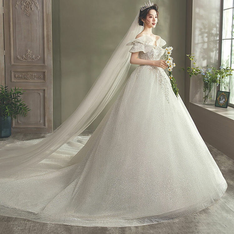 送料無料 ウェディングドレス オフショルダー フリル オシャレ ブライダルドレス ロングドレス ライトシャンパン色 結婚式ドレス キラキラ キレイめ 花嫁ドレス トレーンドレス 海外挙式 披露宴 S M L XL XXL XXXL