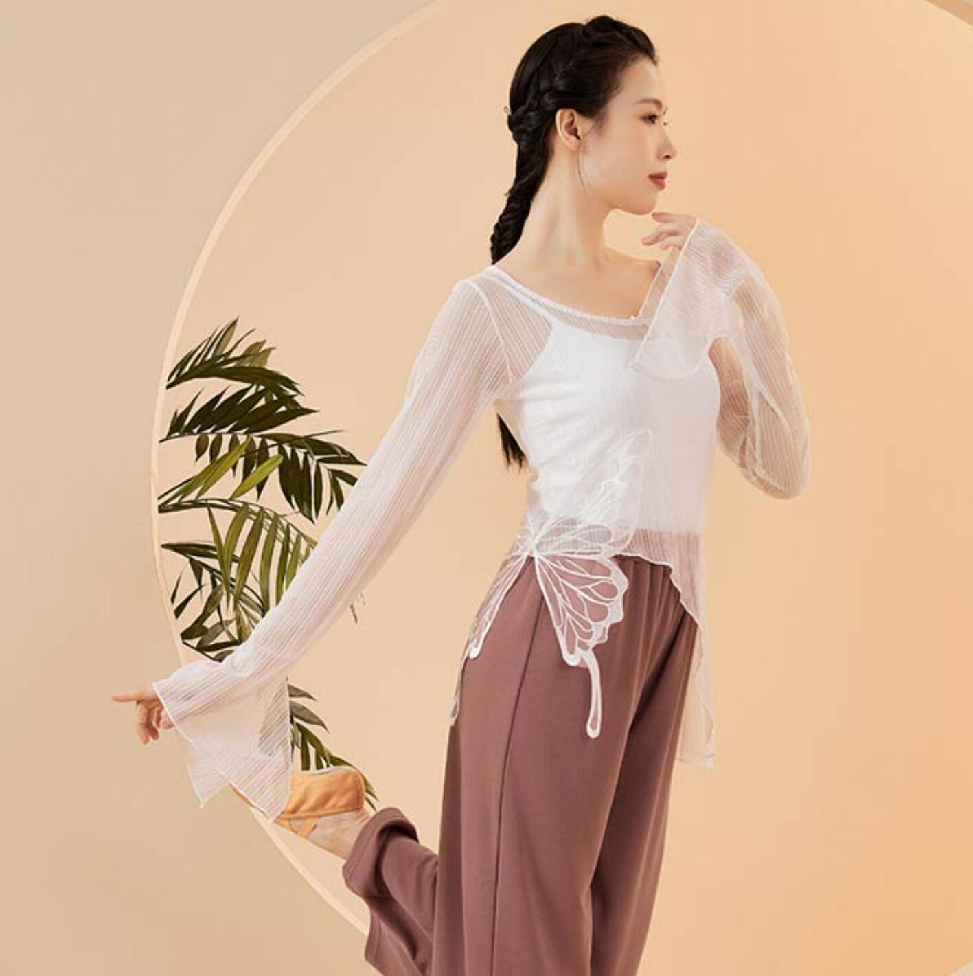 送料無料 古典ダンス バレエ 衣装 春夏新作 シースルー ダンス 長袖トップス 腰に蝶 レース トランペット・スリーブ 美シルエット 古典舞踊 練習着 演出用 ...