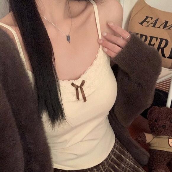 送料無料 大きいサイズ レースキャミソール ラテックスブラパッド付き Vネック リボンデザイン インナー アウター ノンワイヤレディース ルームウェア キャミブラ リブ 無袖 おしゃれ 一体型 4色