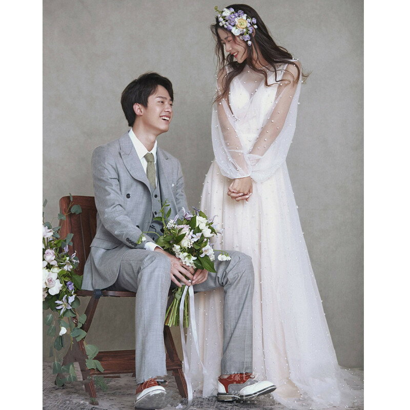 送料無料 ウェディングドレス 二次会ドレス 長袖 パフスリーブ パール 可愛い 白 結婚式ドレス 二次会 ロングドレス Aライン チュールドレス ホワイトドレス 無地 海外挙式 XS S M L XL