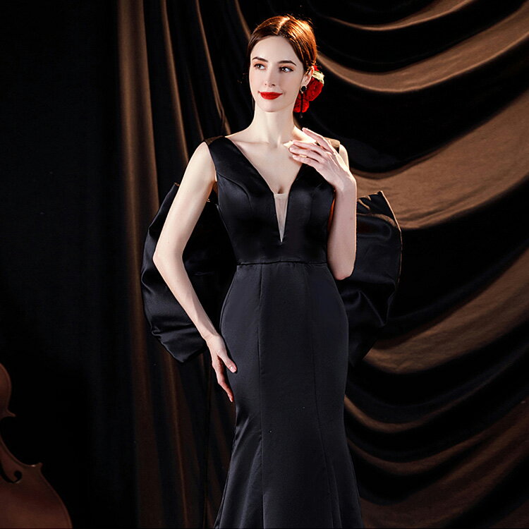 マーメイドドレス 黒 ノースリーブ Vネック セクシー イブニングドレス サテン ドレス ブラック タイトドレス 発表会ドレス 30代 40代 背開き バックリボン オシャレ 無地 ロングドレス トレーンドレス パーティードレス 二次会ドレス お呼ばれドレス 送料無料